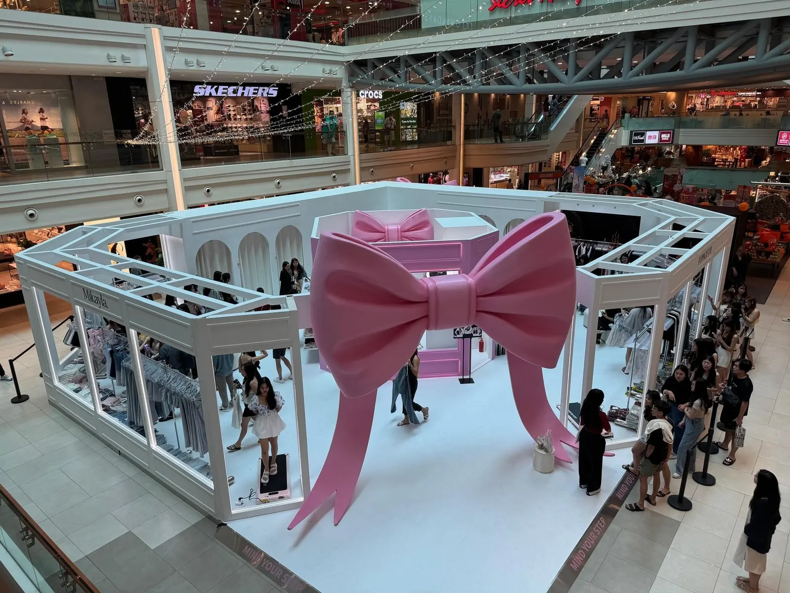 Topazette X Mikayla Pop-up Store @ Plaza Singapura - Topazette X Mikayla P Store 1
