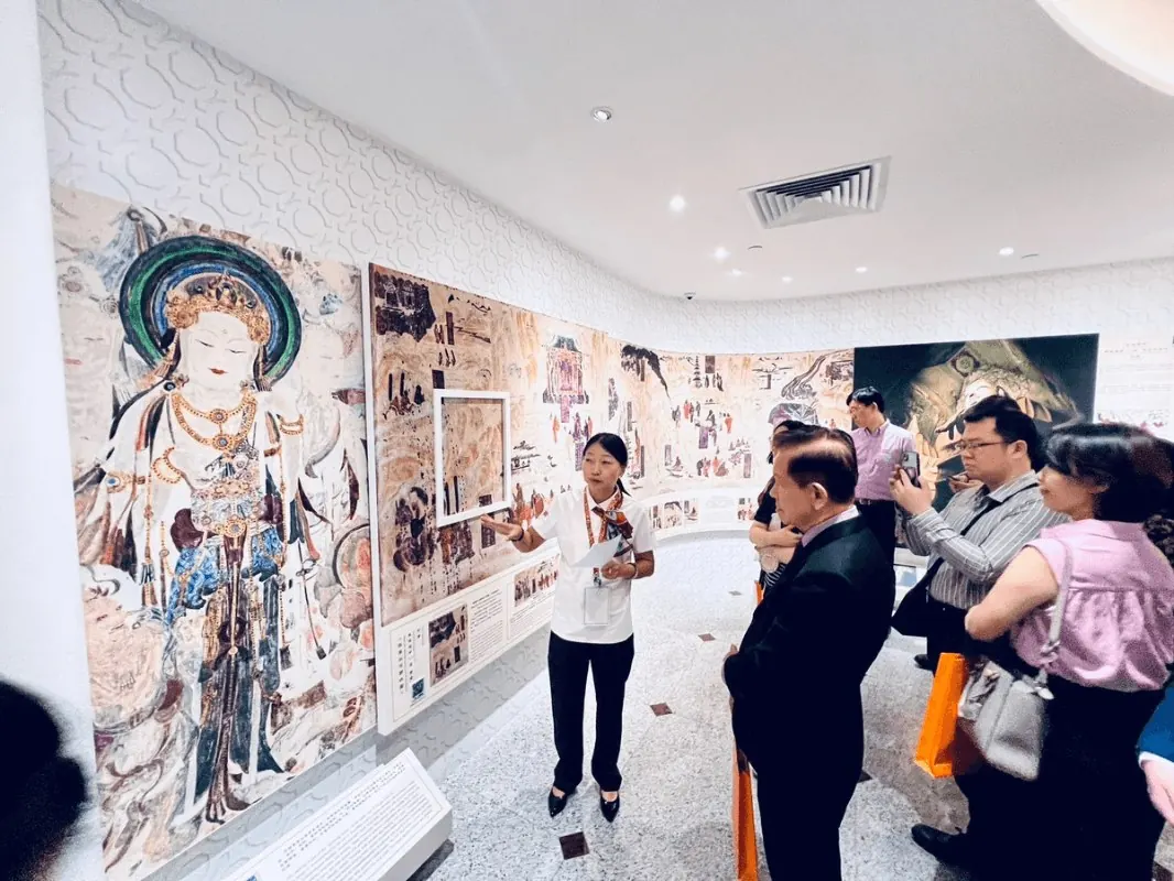 Grand Launch of "Dunhuang Is Not Far" - Digital Dunhuang Exhibition in Singapore - 敦煌不再遥远—走进新加坡数字敦煌展 3