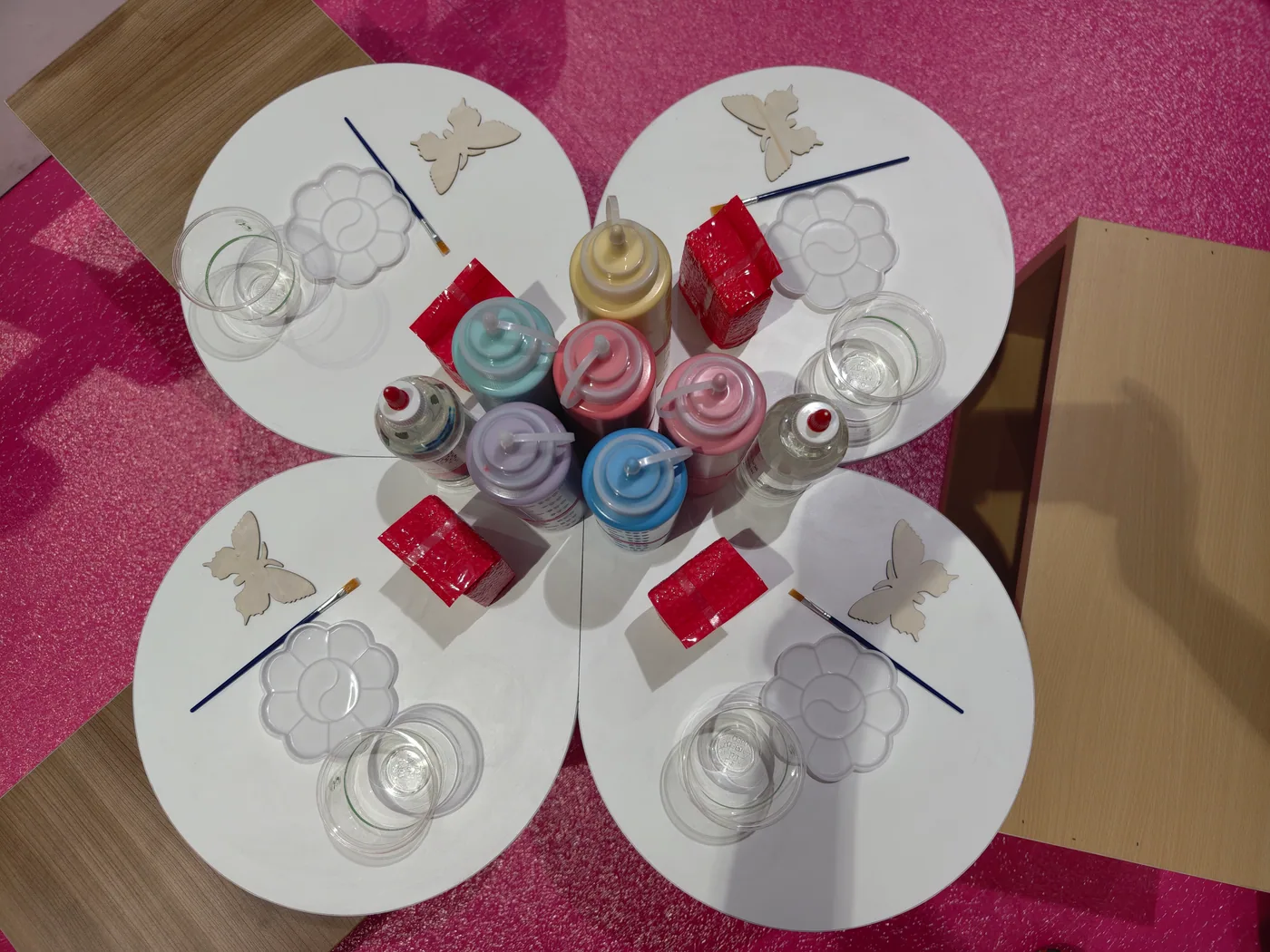 Rice butterfly craft materials and wooden butterfly shapes